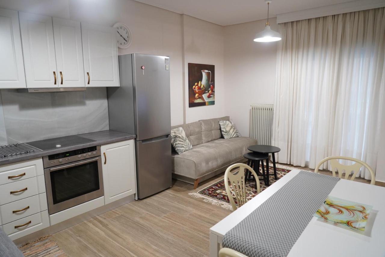 Larissa Downtown Apartment With Parking المظهر الخارجي الصورة