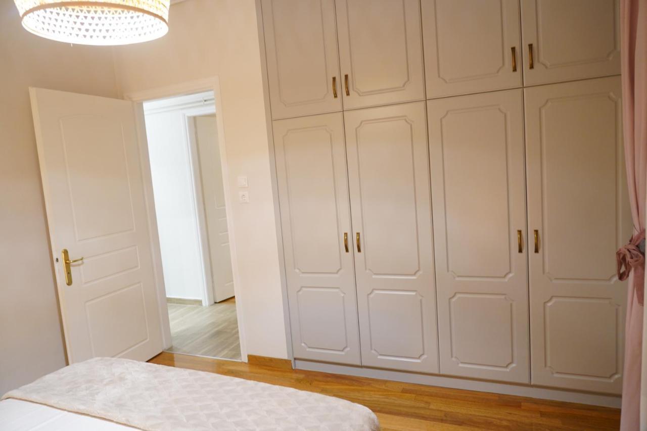 Larissa Downtown Apartment With Parking المظهر الخارجي الصورة