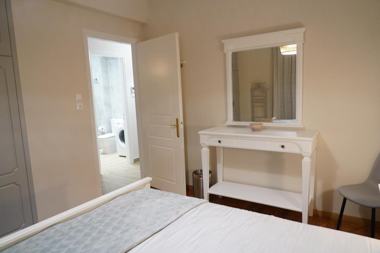 Larissa Downtown Apartment With Parking المظهر الخارجي الصورة